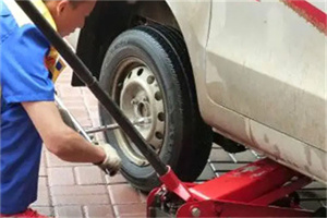 轮台附近拖车24小时服务热线电话